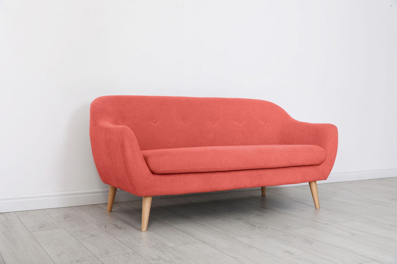 sofa coral pantone