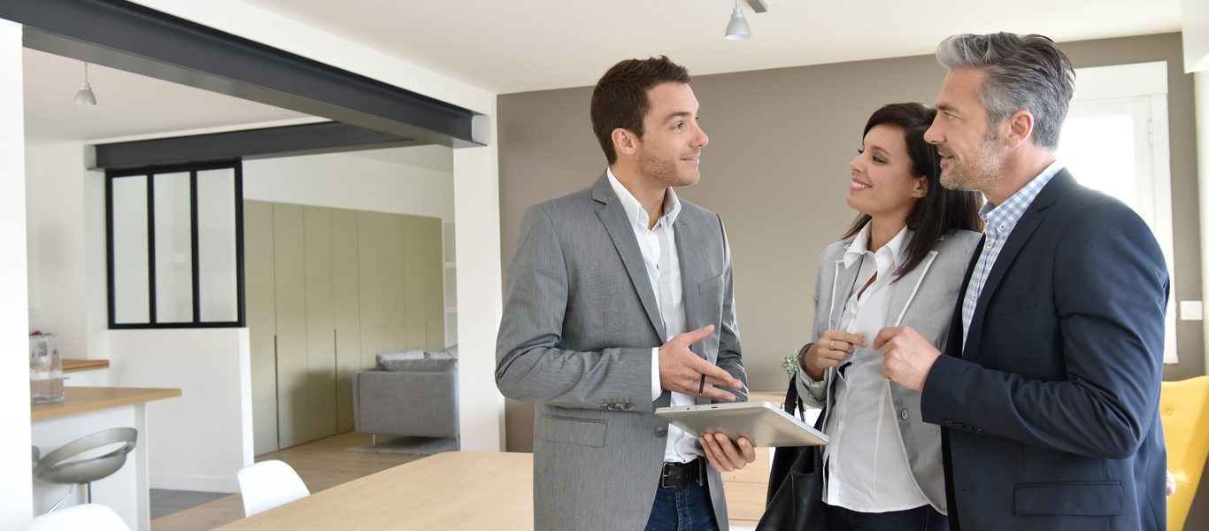 agente-inmobiliario-exitoso