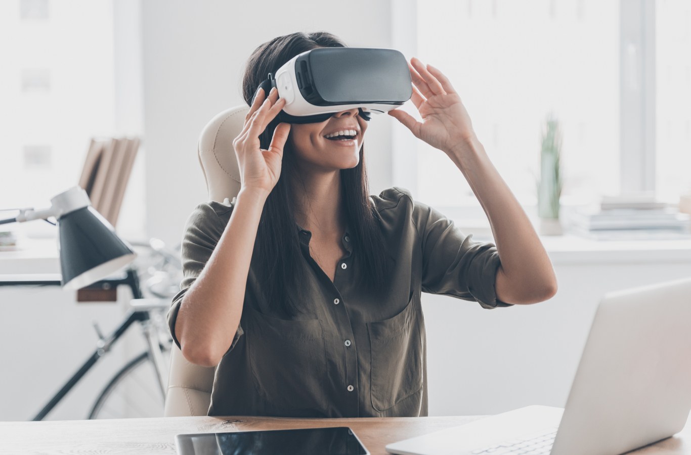 mujer gafas realidad virtual