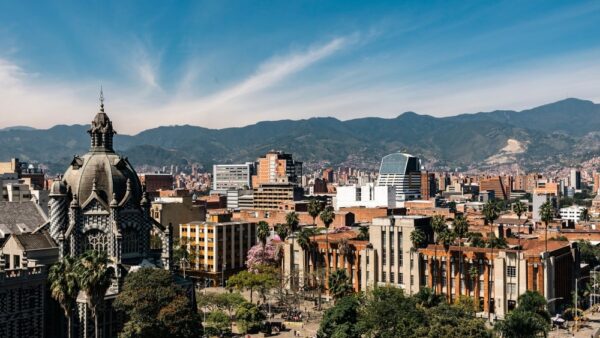 El metro cuadrado se dispara en Bogotá y Medellín: así va el mercado premium